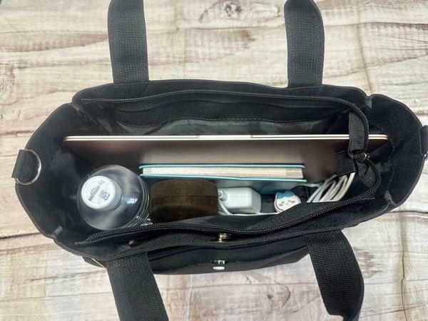 しまむら×スヌーピー新作、2000円以下の「多機能2WAYバッグ」が最高だった！　10ポケット付きで収納力もバツグン！