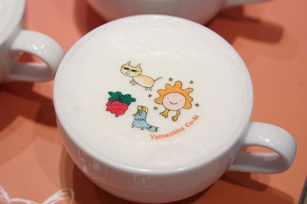 WILD BLUEのテーマカフェが東京・大阪・名古屋にて開催！ カフェの魅力をメンバーが解説「STARRYをはじめ多くの人に寄り添っていただけたら」【独占インタビューあり】