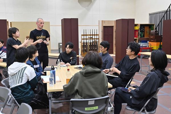 稲垣吾郎、平岡祐太ら『ハリー・ポッターと呪いの子』4年目新キャストの稽古が開始　初読み合わせ＆ワークショップレポート到着
