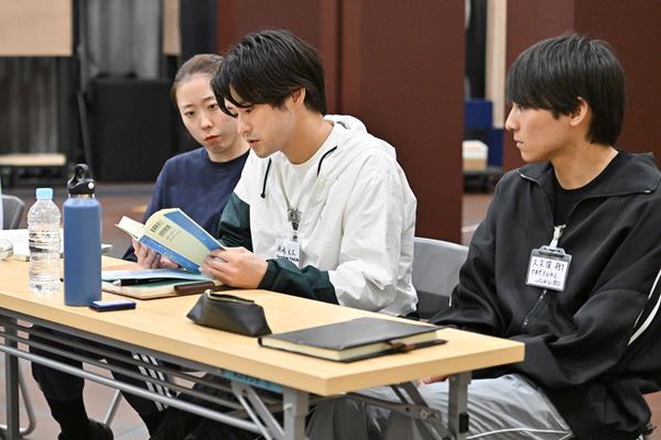 稲垣吾郎、平岡祐太ら『ハリー・ポッターと呪いの子』4年目新キャストの稽古が開始　初読み合わせ＆ワークショップレポート到着