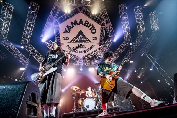 「気づいたら10年もこんなイカれたことやってます」G-FREAK FACTORY主催『山人音楽祭』熱狂の初日を最速レポート