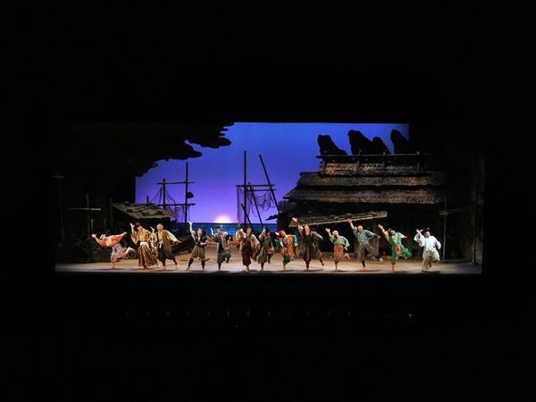 『PARCO デジタル・アーカイブ・シアター 2025』本日よりスタート　東京サンシャインボーイズ『蒙古が襲来』三谷幸喜×吉田羊のアフタートーク写真とコメントが到着