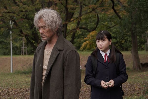 内野聖陽主演『連続ドラマW ゴールドサンセット』新たな場面写真公開