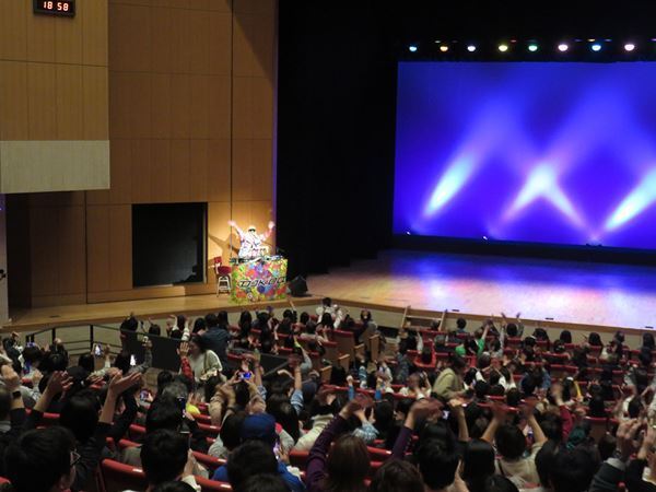 DJ KOOの悩みをモグライダー、ロバート秋山、ザコシショウが解決！ 『ちゃんKOOお笑いLIVE!!』第1回レポート