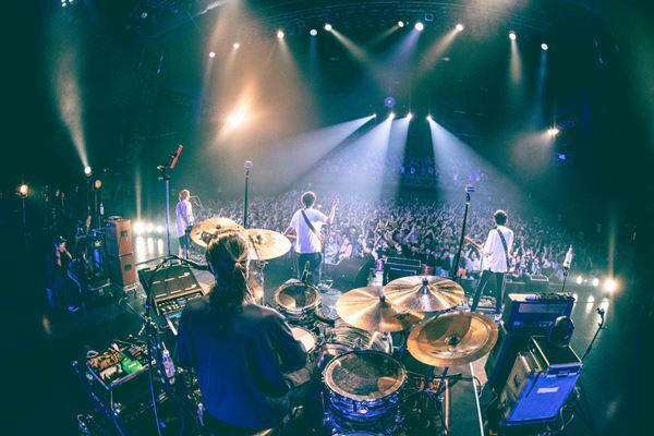 全員優勝！ ついに夢を叶えた憧れのヒーロー・サンボマスターとの対バン『ハンブレッダーズ 秋のグーパンまつりZ 2024』名古屋公演レポート