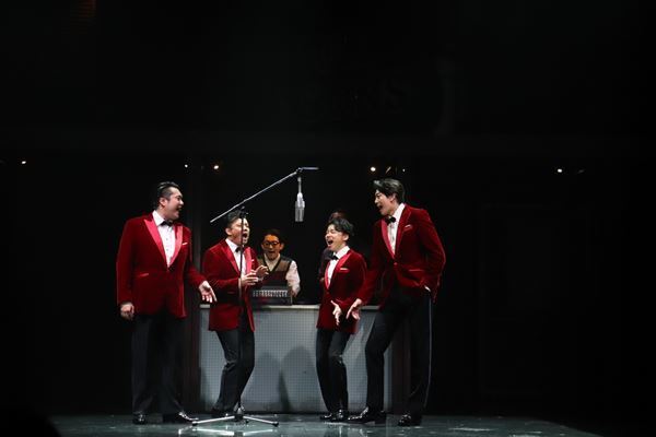 “奇跡のミュージカル”『ジャージー・ボーイズ』新たな仕掛けで再び観客を魅了　Team BLACK＆Team YELLOWゲネプロレポート