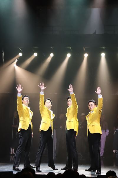 “奇跡のミュージカル”『ジャージー・ボーイズ』新たな仕掛けで再び観客を魅了　Team BLACK＆Team YELLOWゲネプロレポート