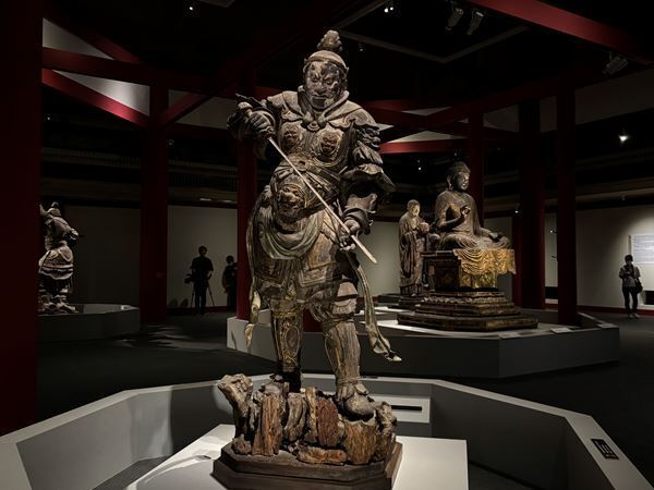 【展示レポート】特別展『運慶 祈りの空間―興福寺北円堂』　「静」と「動」の対比が際立つ運慶仏7軀が一堂に