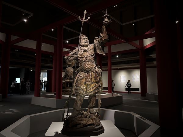 【展示レポート】特別展『運慶 祈りの空間―興福寺北円堂』　「静」と「動」の対比が際立つ運慶仏7軀が一堂に