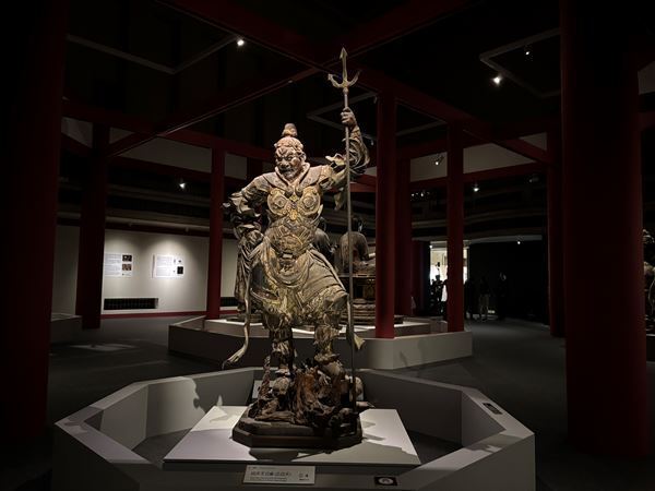 【展示レポート】特別展『運慶 祈りの空間―興福寺北円堂』　「静」と「動」の対比が際立つ運慶仏7軀が一堂に