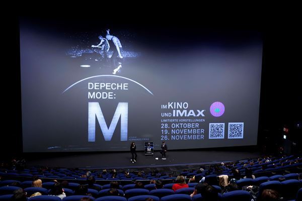 「国賓クラスの扱いを」石野卓球の熱弁に満場沸く　デペッシュ・モード、ライヴ・フィルム上映会をレポート