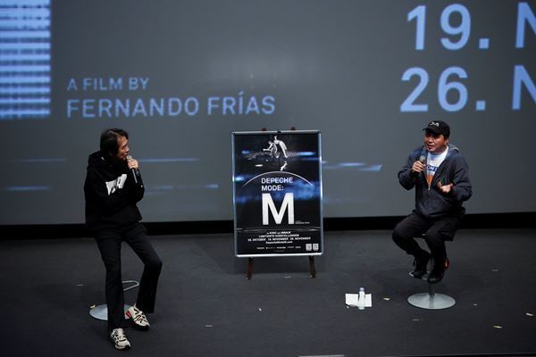 「国賓クラスの扱いを」石野卓球の熱弁に満場沸く　デペッシュ・モード、ライヴ・フィルム上映会をレポート