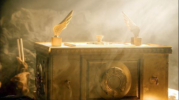 デニス・クエイドが『インディー・ジョーンズ』『指輪物語』の謎に迫る『聖なる遺産 ～神秘の創造X』日本初放送