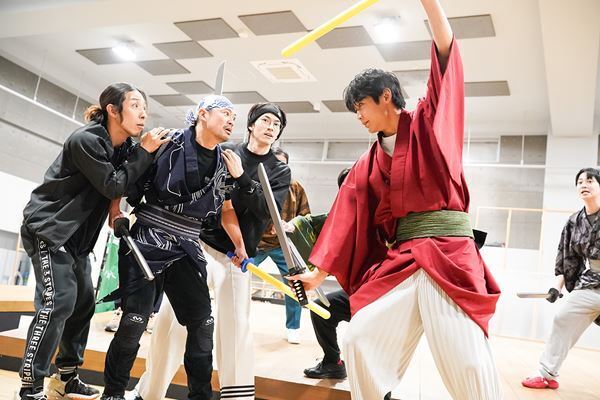 中川大輔「熱量を持ってお客様に元気を届けたい」 “浅まる企画”第1弾『きたやじ オン・ザ・ロード～いざ、出立!!篇～』稽古場レポート到着