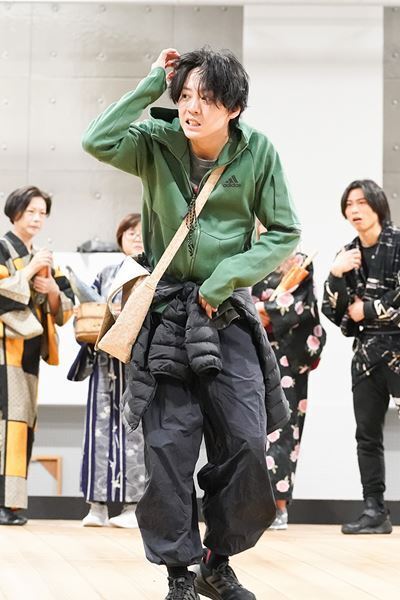 中川大輔「熱量を持ってお客様に元気を届けたい」 “浅まる企画”第1弾『きたやじ オン・ザ・ロード～いざ、出立!!篇～』稽古場レポート到着