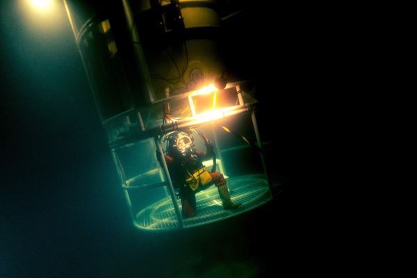 地球上で最も危険な職業、飽和潜水士の実話を映画化『ラスト・ブレス』が公開決定　ウディ・ハレルソン、シム・リウらが共演