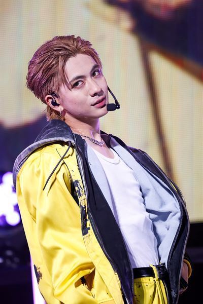 SUPER★DRAGON、メジャーデビュー後、初のツアーを完走！「BLUEと手を取り合って一緒に駆け上がっていきたい」