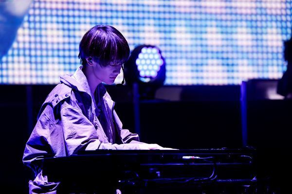 SUPER★DRAGON、メジャーデビュー後、初のツアーを完走！「BLUEと手を取り合って一緒に駆け上がっていきたい」