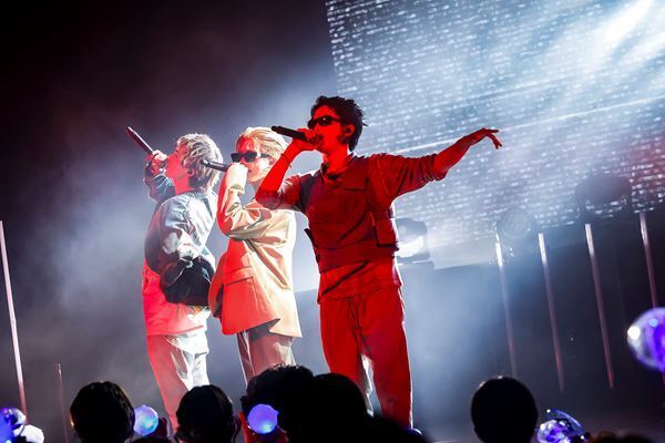 SUPER★DRAGON、メジャーデビュー後、初のツアーを完走！「BLUEと手を取り合って一緒に駆け上がっていきたい」