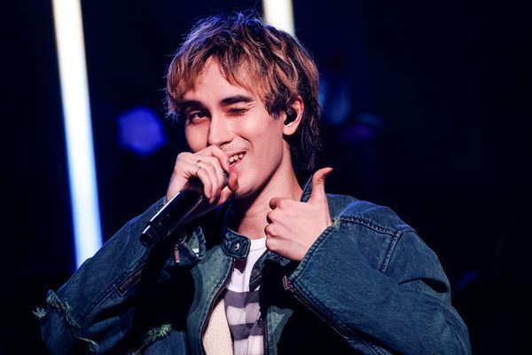 SUPER★DRAGON、メジャーデビュー後、初のツアーを完走！「BLUEと手を取り合って一緒に駆け上がっていきたい」