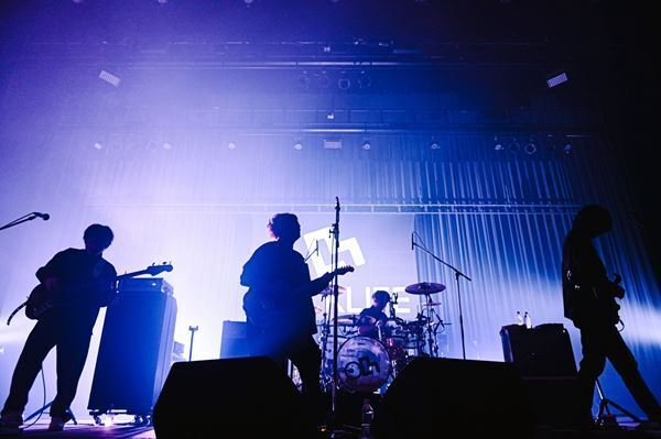 ラックライフ『Digital EP「願い」release TOUR 2025「願ったり叶ったり」〈FINAL&17th 生誕祭〉』ライブレポート　心燃やしたツアー最終日、渋公での幸せな夜