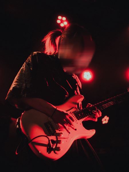 『Grasshopper vol.35』謎多き3組が新代田FEVERに集結！　N8(neito§)、帰りの会、終活クラブが魅せた熱狂と感情のクロスオーバーをレポート