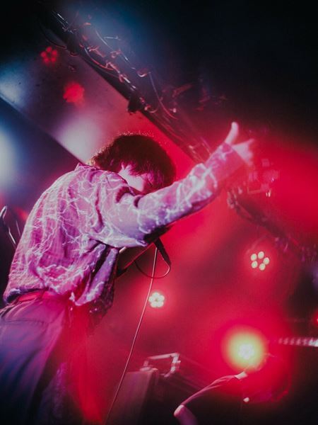 『Grasshopper vol.35』謎多き3組が新代田FEVERに集結！　N8(neito§)、帰りの会、終活クラブが魅せた熱狂と感情のクロスオーバーをレポート