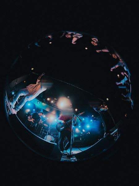 『Grasshopper vol.35』謎多き3組が新代田FEVERに集結！　N8(neito§)、帰りの会、終活クラブが魅せた熱狂と感情のクロスオーバーをレポート