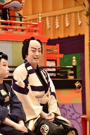 尾上菊五郎、息子と孫との競演に笑顔！ 孫へのお年玉は「大変！」　「初春歌舞伎公演」開幕