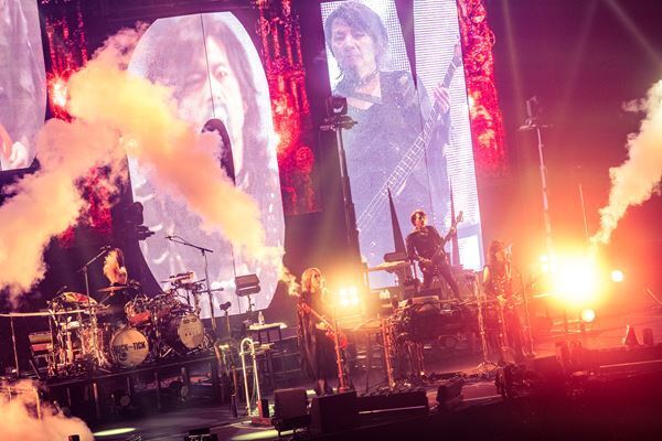 第二期BUCK-TICKのデビューライブ、初の日本武道館公演 　「周りのみんなに助けられてきた一年だったと思います。感謝してます」【オフィシャルレポート】