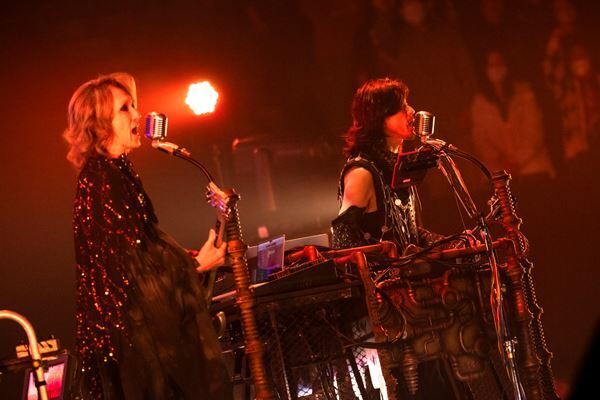 第二期BUCK-TICKのデビューライブ、初の日本武道館公演 　「周りのみんなに助けられてきた一年だったと思います。感謝してます」【オフィシャルレポート】