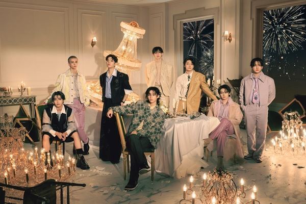 Stray Kids、新曲「Hollow」先行配信スタート＆MV公開