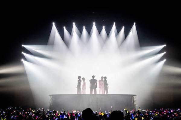 大バズりのM!LKがコンサートツアーを完走　「この景色を当たり前と思わずに前に進んでいきたい」『M!LK CONCERT TOUR 2025「M!X」』ライブレポート