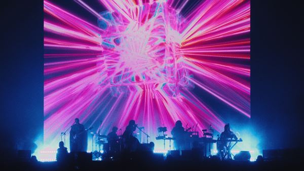 Kroi、2月1日に開催された初のアリーナワンマン公演から「Hyper」のライブ映像を公開