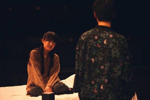 劇団papercraft第11回公演『昨日の月』開幕　昨日か明日を売り始める高校生の物語