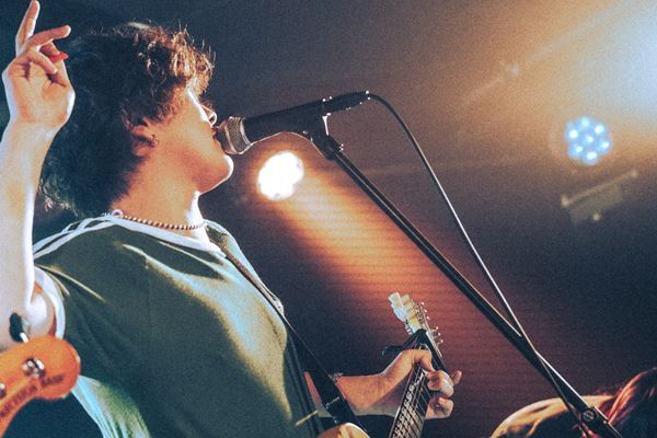 SAIHATE×プルスタンス×おもかげ『Grasshopper vol.31』まっすぐなロックサウンドが混ざり合った一夜をレポート