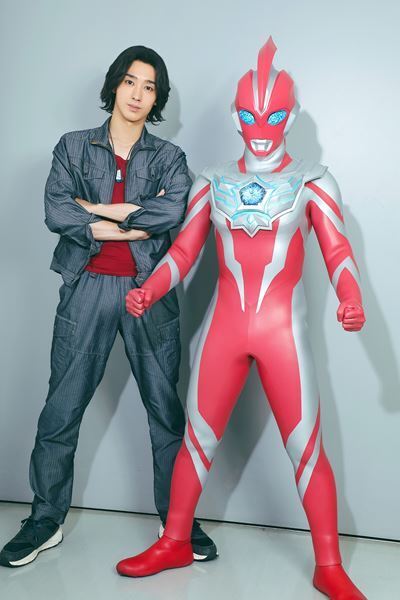 『ウルトラマンオメガ』主演・近藤頌利が表現する“違和感”「僕自身にも時間が必要でした」
