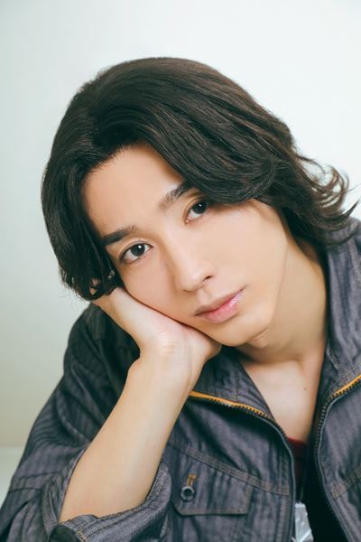 『ウルトラマンオメガ』主演・近藤頌利が表現する“違和感”「僕自身にも時間が必要でした」