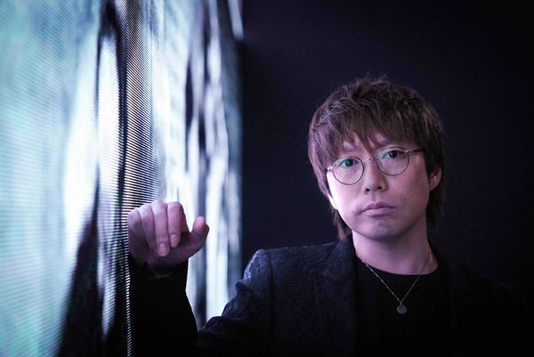 高橋優 、デビュー日に原点の札幌・狸小路でラジオ公開収録イベントを実施　最新曲「エンドロール」配信＆ベストアルバム『自由悟然』発売決定