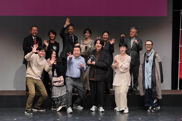 『関西演劇祭』エンニュイが最優秀作品賞を受賞！　伊原六花も「役者として皆さんとご一緒できるようにがんばりたい」