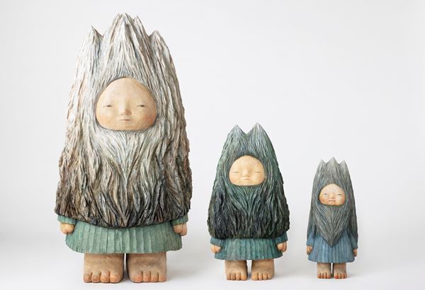 中村萌の個展『connect connect』ポーラ ミュージアム アネックスで　木彫と平面作品約10点を展示