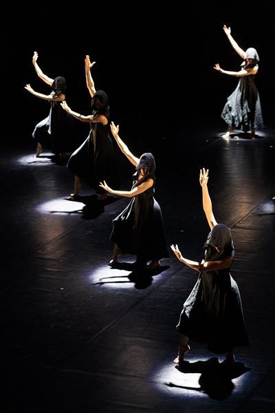 利賀、スロベニアでの上演を経て、Noism0＋Noism1『マレビトの歌』凱旋公演がまもなく開幕