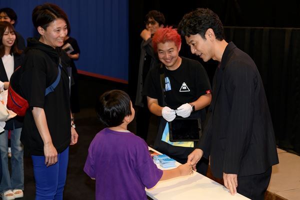 映画『宝島』全国キャラバン第2弾で妻夫木聡、大友啓史監督が静岡上陸　舞台挨拶＆ティーチインレポート