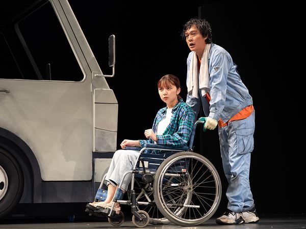 荒川良々、丸山隆平、上白石萌歌らのコメントが到着　赤堀雅秋の最新作『震度３』開幕