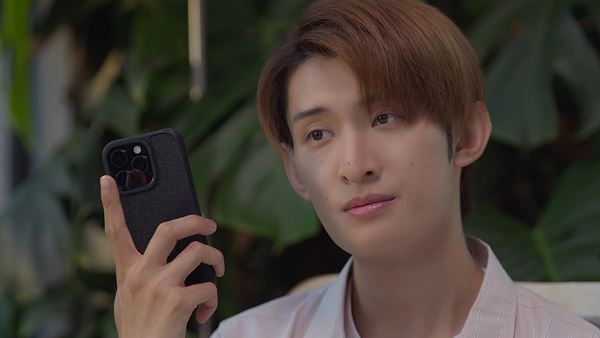 Snow Man向井康二を口説くために奮闘！ タイドラマ『Dating Game』第3話の場面写真10点＆予告編公開