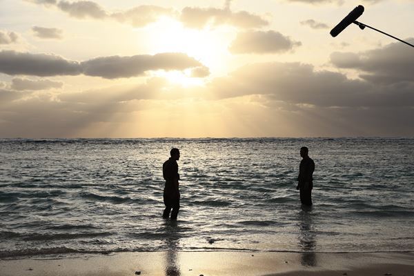感極まり涙ぐむ姿も！ 『木の上の軍隊』堤真一＆山田裕貴のクランクアップメイキング映像公開