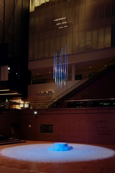 KAAT＜アトリウム＞に舞台美術が出現　Aokid×リンノスケ、浅川奏瑛、岡本優、目黒陽介、山田暁のパフォーマンスも