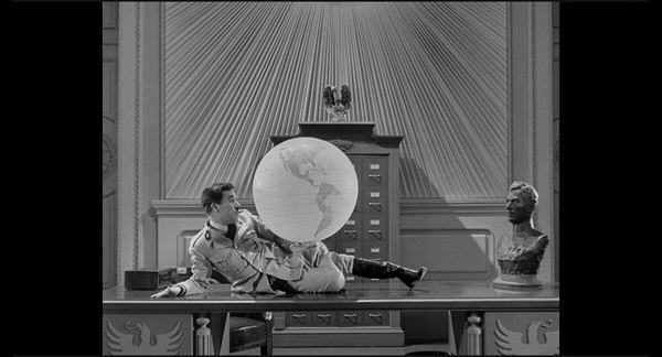 『チャップリン』日本版本ビジュアル公開 「チャールズ・チャップリン監督作セレクション」開催も決定