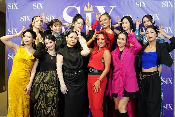 ミュージカル『SIX』、ついに日本初上陸！ 来日キャスト&日本キャストが集結した興奮の初日公演と会見の模様をレポート