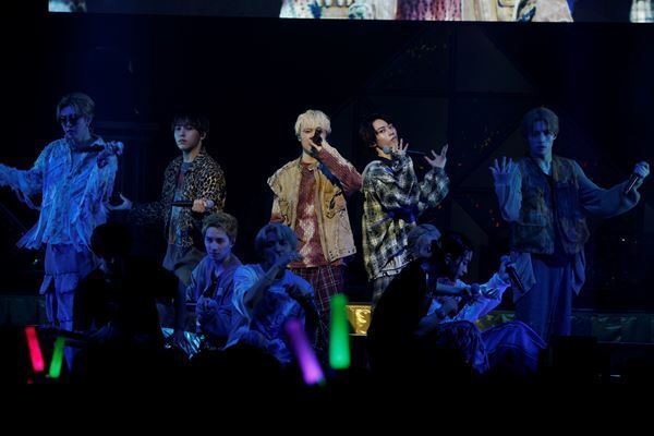 BUDDiiSとバディが再確認した“ライブをやる理由”「つらいこともある毎日の中で少しでも笑顔になってほしい」　『BUDDiiS Tour 2025-JORNiiY Ⅱ-』ライブレポート